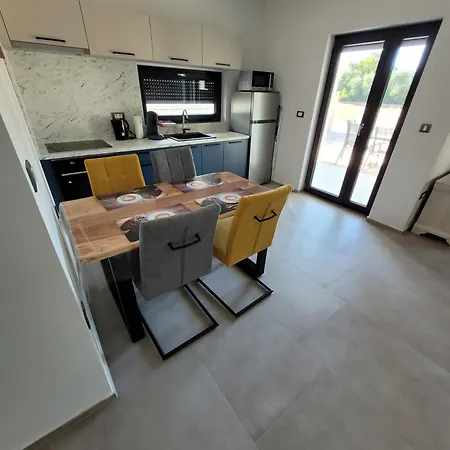 Apartment Casa Connie *