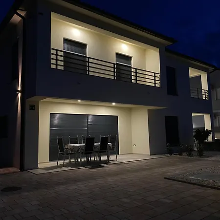Casa Connie * Valbandon